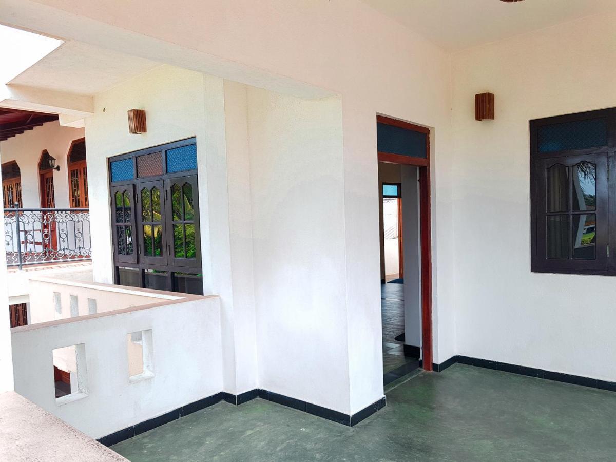 Dinu Villa Galle Bagian luar foto